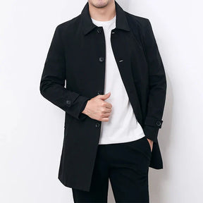 Casaco Longo Masculino Romenzi RZ133 com design clássico, tecido premium leve e macio, e decote polo, ideal para estilo e conforto em todas as ocasiões.