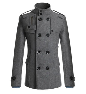 Casaco Masculino Abotoamento Duplo Romenzi Hester RZ128 feito com tecido premium, fecho trespassado e design elegante para conforto e estilo.