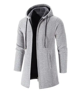 Casaco Masculino Longo com Capuz Romenzi RZ325, tecido premium, design exclusivo, antialérgico, confortável e resistente, ideal para looks formais e casuais.