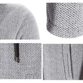 Casaco Masculino Longo com Capuz Romenzi RZ325, tecido premium, design exclusivo, antialérgico, confortável e resistente, ideal para looks formais e casuais.