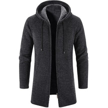 Casaco Masculino Longo com Capuz Romenzi RZ325, tecido premium, design exclusivo, antialérgico, confortável e resistente, ideal para looks formais e casuais.
