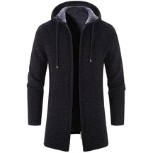 Casaco Masculino Longo com Capuz Romenzi RZ325, tecido premium, design exclusivo, antialérgico, confortável e resistente, ideal para looks formais e casuais.