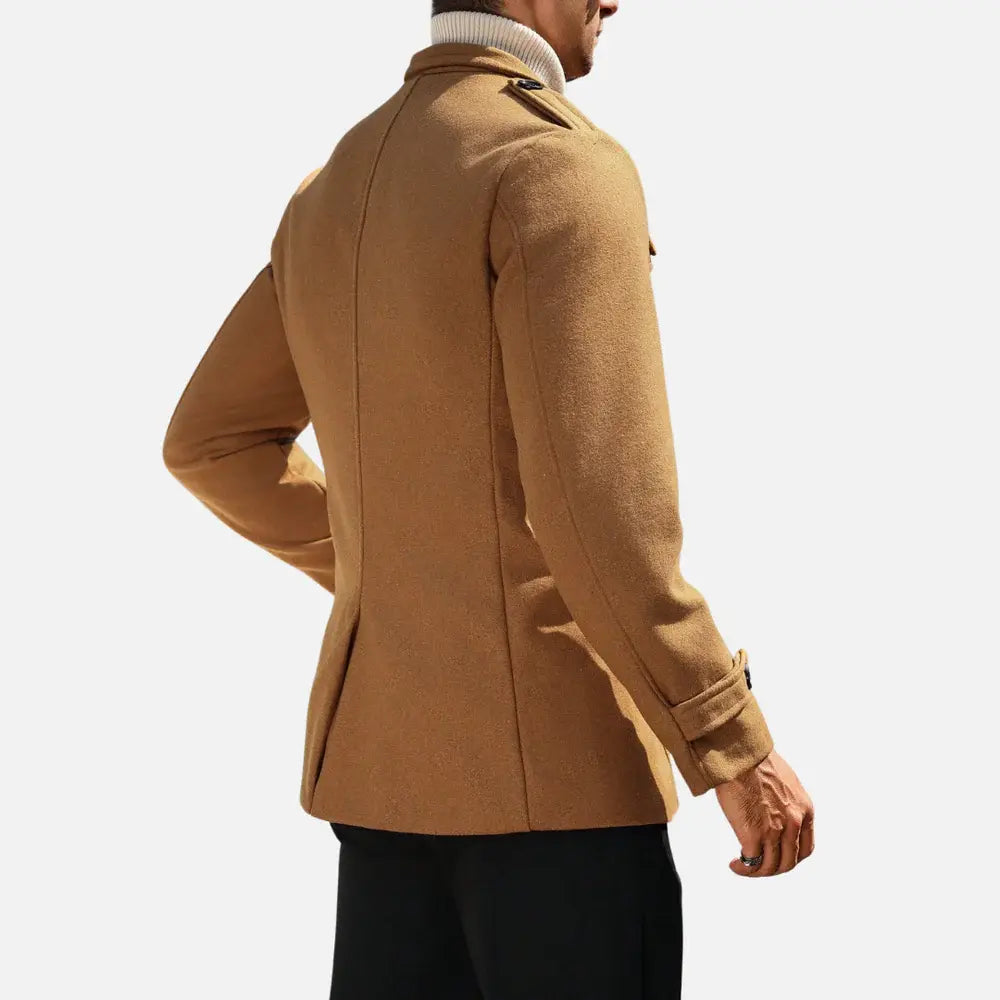 Casaco Masculino Romenzi RZ030 com design versátil, mangas longas e fechamento por botões para um estilo refinado e confortável