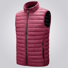 Colete Masculino Puffer Romenzi RZ670 em detalhe, peça acolchoada resistente e sofisticada, ideal para aquecer com estilo em dias frios de até -6ºC.