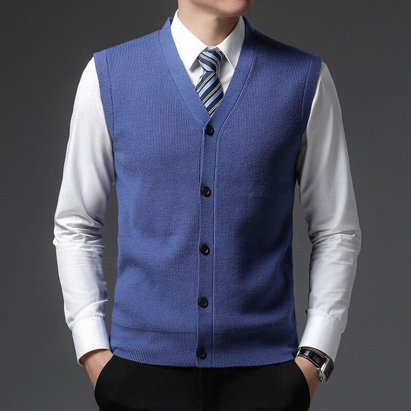 Colete Masculino Social England Romenzi RZ661 em detalhe, peça social sofisticada e resistente, ideal para compor looks masculinos formais com elegância.