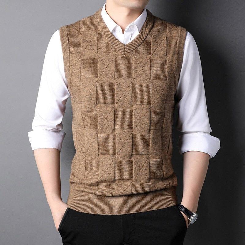 Colete Masculino Tricot Xadrez Romenzi RZ668 em detalhe, peça sofisticada em tricot premium com padronagem clássica, ideal para looks casuais e formais.