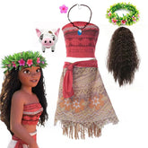 Fantasia Infantil Aventureira do Oceano com vestido, colar, coroa, peruca e porquinho, ideal para festas infantis e brincadeiras mágicas.