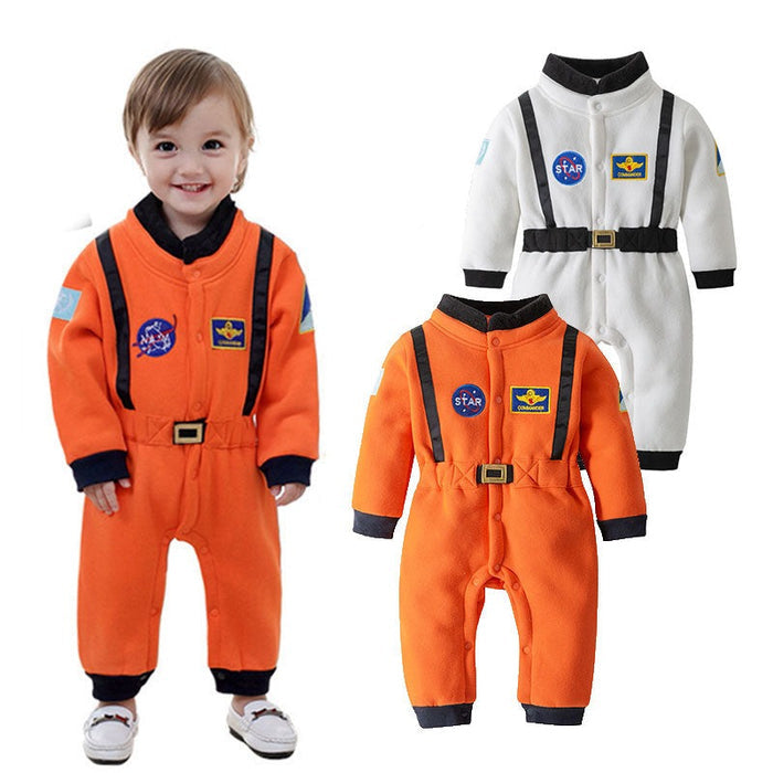 Fantasia Infantil Bebê Explorador Espacial Astronauta feita em poliéster e veludo macio, ideal para festas, eventos e brincadeiras criativas.