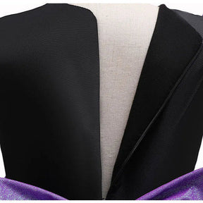 Fantasia Infantil Bruxa Abracadabra Halloween com vestido, vassoura, meia-calça, arquinho e bolsinha, perfeita para festas infantis e brincadeiras.