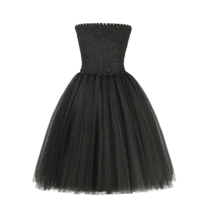Fantasia Infantil Bruxa Obscura com vestido, asas e tiara, feita em algodão e nylon, ideal para festas infantis e brincadeiras cheias de imaginação.