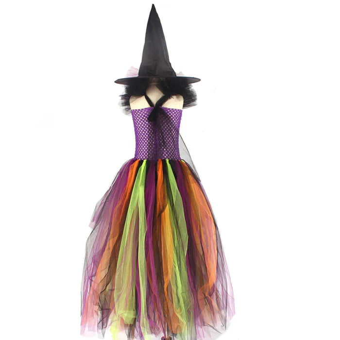 Fantasia Infantil Bruxinha Colorida com vestido e chapéu, feita em tule, voil e nylon, ideal para festas infantis, Halloween e brincadeiras mágicas.