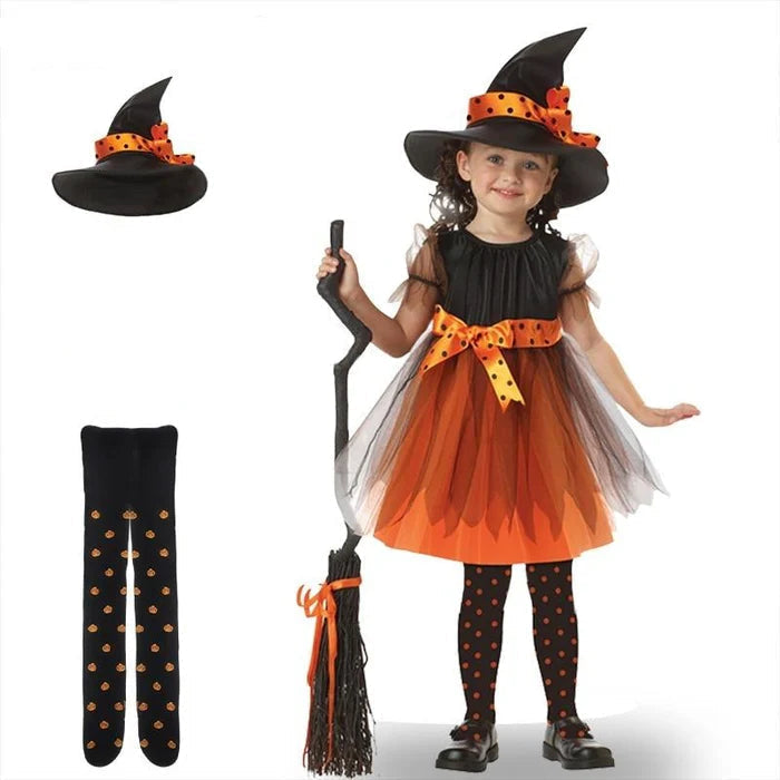 Fantasia Infantil Bruxinha Halloween com vestido, meia-calça e chapéu, feita em poliéster, voil, malha, algodão e nylon, ideal para festas e diversão.