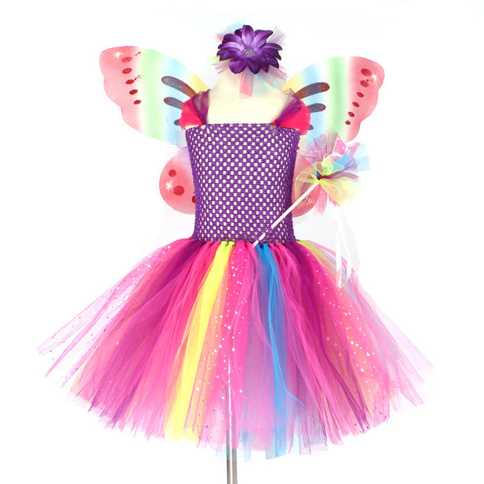 Fantasia Infantil Fada Encantada das Cores com vestido, asas, varinha, acessório de cabelo e bolsinha, ideal para festas e brincadeiras mágicas.