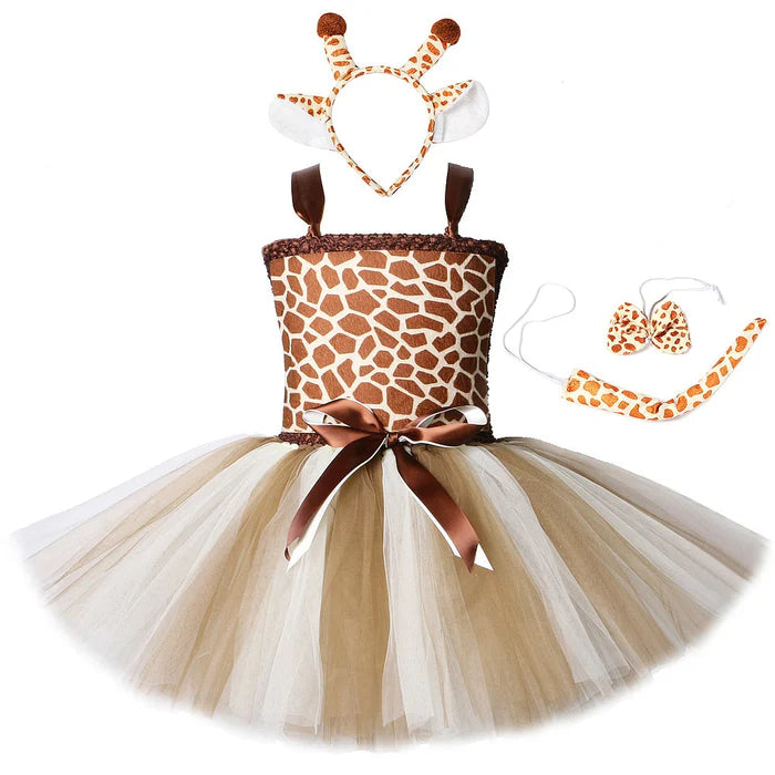 Fantasia Infantil Girafinha feita em poliéster e nylon, com design temático inspirado na girafa, ideal para festas infantis e brincadeiras mágicas.