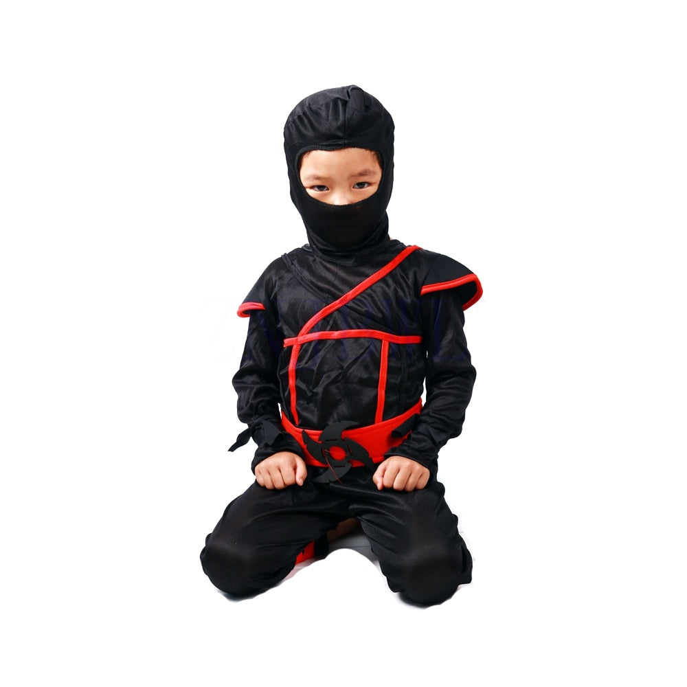 Fantasia Infantil Ninja Completo com macacão, máscara, luvas, punhos e estrela ninja, feita em spandex para conforto, flexibilidade e diversão.