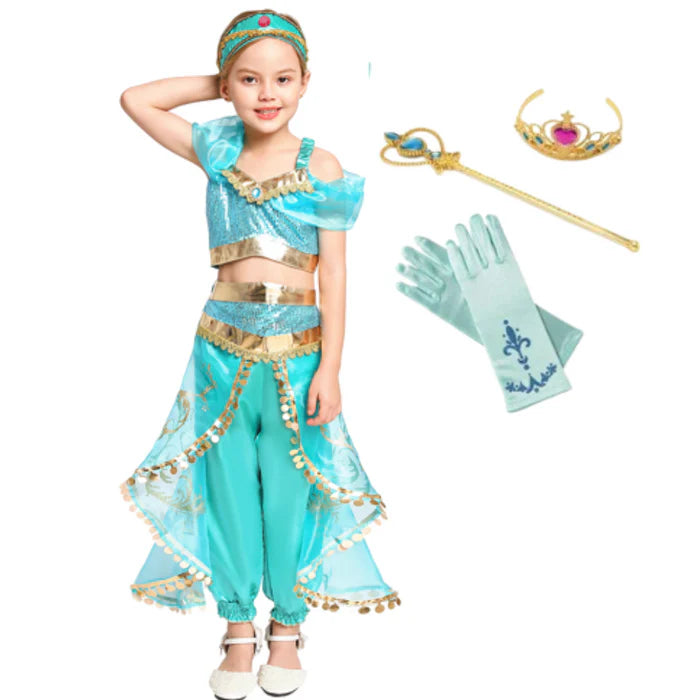 Fantasia Infantil Vestido Princesa Azul das Arábias com vestido, coroa, luva e varinha, feita em poliéster, cetim e voile de alta qualidade.