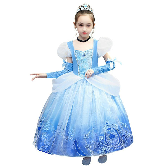 Fantasia Infantil Vestido Princesa de Baile Azul feita em poliéster, voil e malha, ideal para festas infantis e brincadeiras cheias de imaginação.