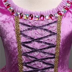 Fantasia Infantil Vestido Princesa Roxa de Festa em voil, malha e algodão, ideal para festas infantis e brincadeiras cheias de imaginação.