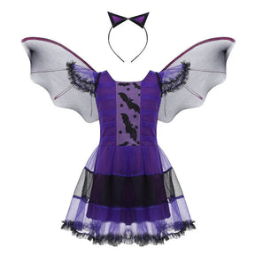 Fantasia Infantil Vestido Vampira Roxa Encantada com vestido, capa e arquinho em malha e poliéster, perfeita para festas, brincadeiras e aventuras.