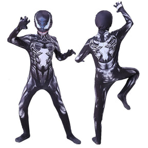 Fantasia Infantil Monstro Preto Aventureiro com macacão e máscara, feita em material de alta qualidade, ideal para festas, brincadeiras e aventuras.