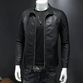 Jaqueta de Motociclista Masculina Romenzi RZ126 feita em poliéster resistente, com forro acolchoado, reforços de segurança e design moderno e estiloso.