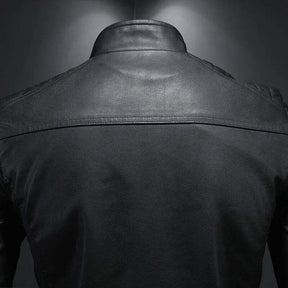 Jaqueta de Motociclista Masculina Romenzi RZ126 feita em poliéster resistente, com forro acolchoado, reforços de segurança e design moderno e estiloso.