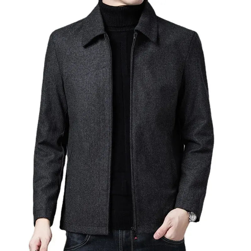 Jaqueta Masculina Outward Romenzi RZ149 com design sofisticado, conforto premium e alta durabilidade.
