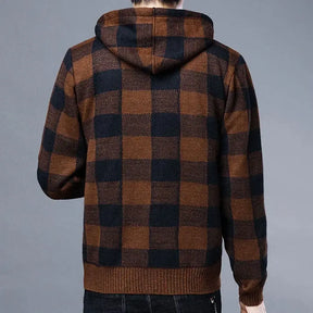 Jaqueta Masculina Xadrez Romenzi RZ181 com forro acolchoado, tecido resistente e design versátil. Estilo e aquecimento para dias frios.