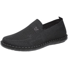 Mocassim Masculino Aero Romenzi RZ730 em detalhe, mocassim leve em materiais de alta qualidade que oferece conforto, durabilidade e estilo sofisticado.