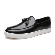 Mocassim Masculino Florença Romenzi RZ734 em detalhe, calçado premium sofisticado, resistente e versátil, ideal para composições casuais e sociais.