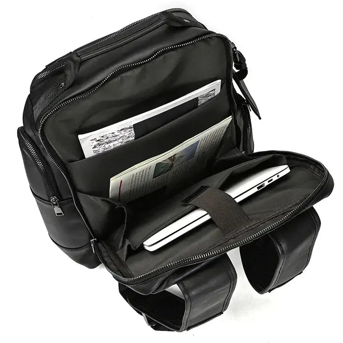 Mochila Executiva em Couro Romenzi Retrô RZ071 com design clássico, couro refinado e compartimentos funcionais para notebooks e itens pessoais.