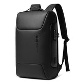 Mochila Executiva Luxxy Romenzi RZ967 em detalhe, impermeável em Oxford premium, com porta USB, trava TSA e compartimento para notebook 15'.