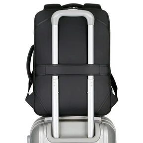 Mochila Executiva Romenzi RZ066 com tecido impermeável, porta USB, alças acolchoadas e espaço seguro para notebook 15''. Ideal para trabalho e viagens.