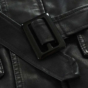 Sobretudo Masculino de Couro Romenzi RZ096, confeccionado em couro premium com design elegante e proteção ideal para os dias mais gelados.