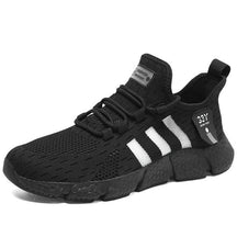 Tênis Esportivo Run Romenzi RZ440 com malha mesh, palmilha anatômica e solado emborrachado para conforto, leveza e segurança em qualquer ocasião.