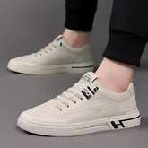 Tênis Masculino Casual Italy Romenzi RZ337, couro premium, solado resistente e design elegante para máximo conforto e desempenho.