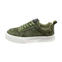 Tênis masculino Romenzi RZ391 em camurça premium, design sofisticado e sola em borracha resistente, ideal para estilo urbano com conforto e leveza.