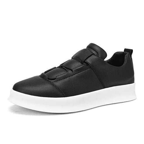Tênis Masculino Romenzi RZ421 nas cores branco ou preto em couro premium com cadarço ajustável, sola resistente e estilo elegante para o dia a dia.